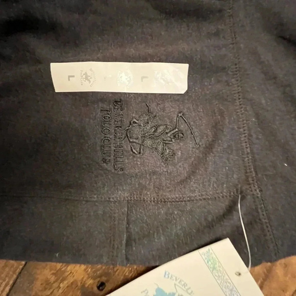 BH Polo Club Exercise Shorts - Large - Picture 5 of 6